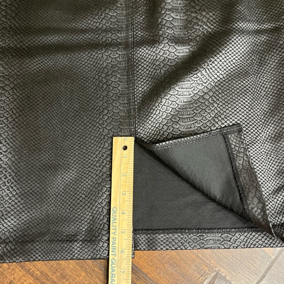 Marc New York Black Snake Print Full Control Waistband Pencil Skirt Size XS - Picture 9 of 13